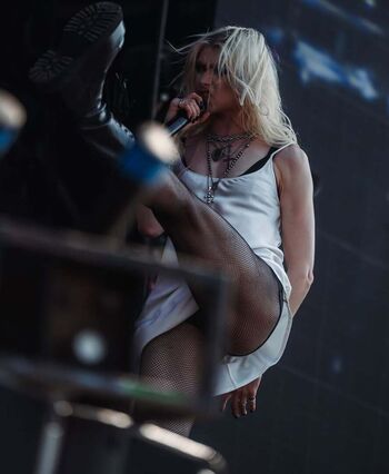 🔥 Taylor momsen  page leaked private photo uncensored full