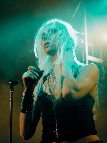 🔥 Taylor momsen  page leaked private photo uncensored full
