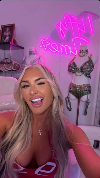 🔥 Tiffany stratton page leaked private photo uncensored full