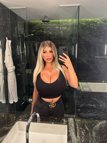 🔥 Valentina di rocco  page leaked private photo uncensored full