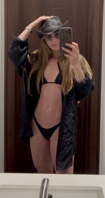 🔥 Valentina lequeux page leaked private photo uncensored full