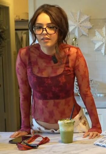 🔥 Valkyrae  page leaked private photo uncensored full