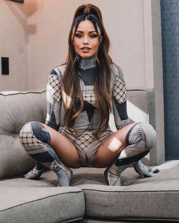 🔥 Valkyrae  page leaked private photo uncensored full