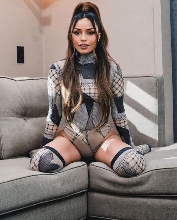 🔥 Valkyrae  page leaked private photo uncensored full