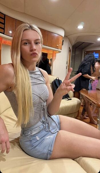 🔥 Vera dijkmans  page leaked private photo uncensored full