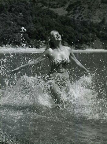 🔥 Vintage starlets page leaked private photo uncensored full
