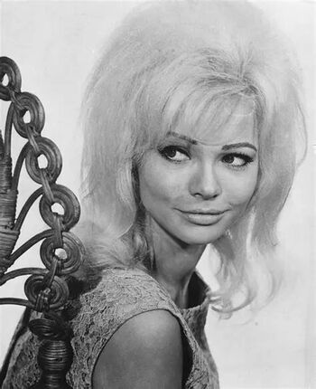 🔥 Vintage starlets page leaked private photo uncensored full