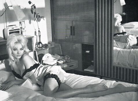 🔥 Vintage starlets page leaked private photo uncensored full