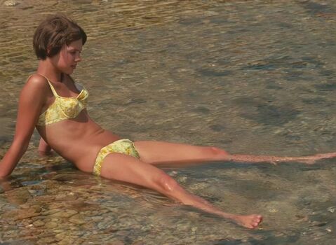 🔥 Vintage starlets page leaked private photo uncensored full