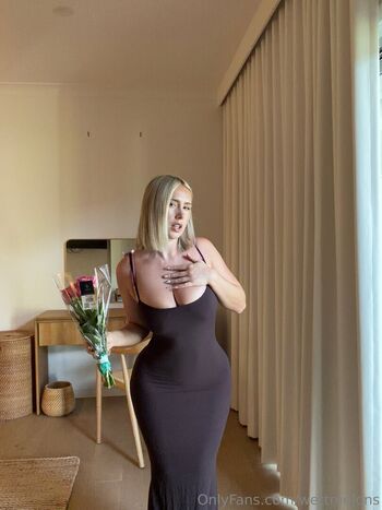 🔥 Wettmelons  page leaked private photo uncensored full