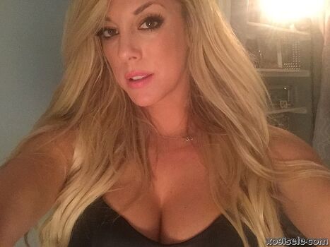 🔥 Xogisele leaked private photo uncensored full