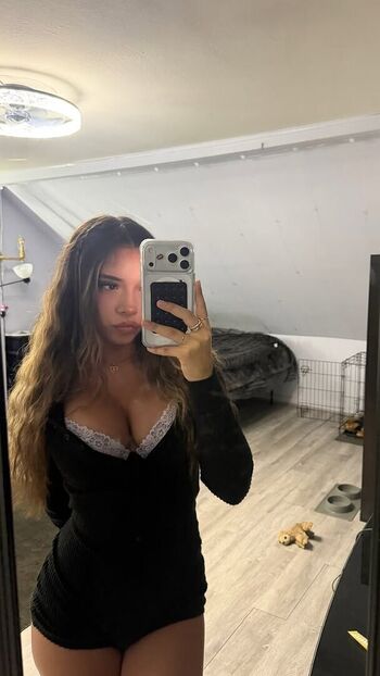 🔥 Yessseeeniiaa leaked private photo uncensored full