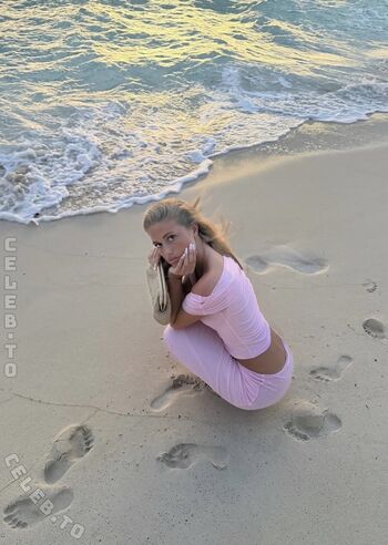 🔥 Zoe kaeppele  page leaked private photo uncensored full